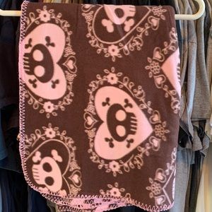 Y2k skull heart blanket